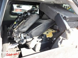 Landrover Discovery 2.0 Sd4 HSE grijs kenteken picture 28
