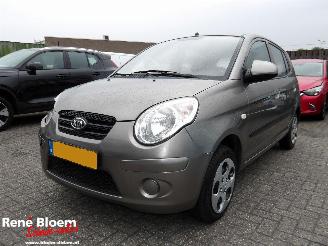 Auto incidentate Kia Picanto 1.0 X-pect 2010/1