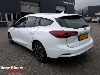 Ford Focus 1.0 Ecoboost Hybrid picture 2