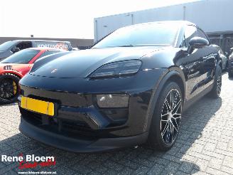 Damaged car Porsche Macan 4 100kWh 2025/1