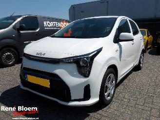 krockskadad bil auto Kia Picanto 1.0 DPI Dynamicline 2025/11