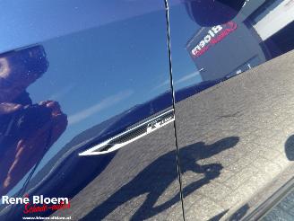 Volkswagen Golf 1.6 TDI Highline R-Line Automaat picture 7