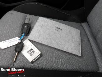 Opel Corsa 1.2 Turbo Hybrid Edition Automaat picture 14
