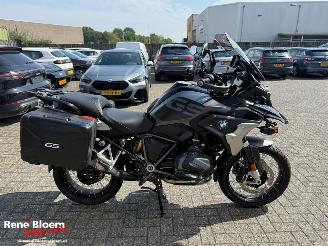 BMW R 1250 GS Triple Black picture 2