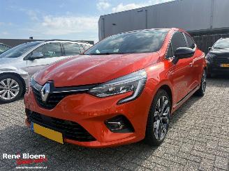 Damaged car Renault Clio 1.0 TCe Intens 5drs 2019/12