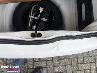 Volkswagen Up! 1.0 move up! Bluemotion picture 11