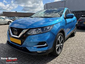 krockskadad bil auto Nissan Qashqai 1.2 N-Connecta Navi 116pk 2017/11