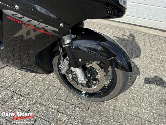 Honda  CBR 1100 XX Blackbird picture 16