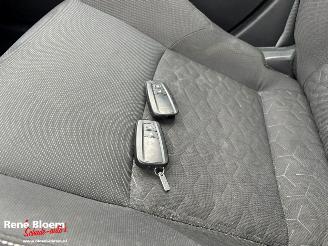 Toyota Corolla 1.8 Hybrid Dynamic Aut picture 23
