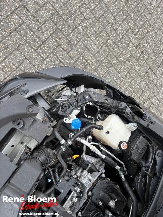 Toyota Corolla 1.8 Hybrid Dynamic Aut picture 10