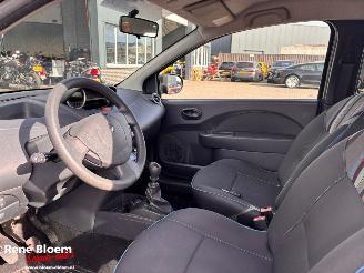 Renault Twingo 1.2 16V Collection Airco picture 11