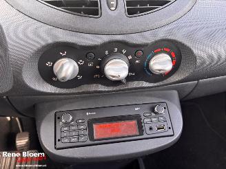 Renault Twingo 1.2 16V Collection Airco picture 14