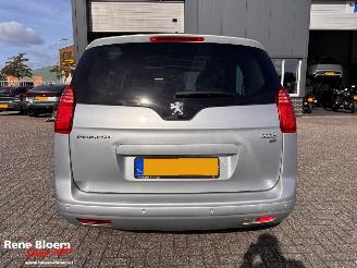 Peugeot 5008 1.6 e-HDi Executive 7p picture 3