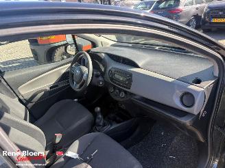 Toyota Yaris 1.0 VVT-i Comfort 69pk picture 12