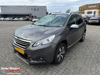 Peugeot 2008 1.2 Puretech Blue Executive 110pk picture 4