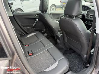 Peugeot 2008 1.2 Puretech Blue Executive 110pk picture 9