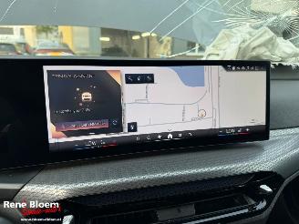 BMW 3-serie 330i Touring X-Drive 245pk picture 19