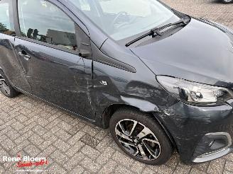 Peugeot 108 1.0 e-VTI Allure 72pk 5drs Airco picture 10