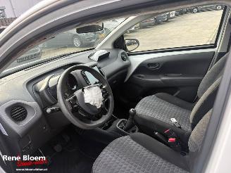 Peugeot 108 1.0 e-VTI Active 72pk Airco 5drs picture 15