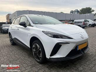 MG 4 Electric Comfort 64kwh Aut picture 4
