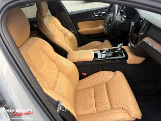 Volvo V-60 2.0 T6 Plug-in-Hybrid AWD Plus Dark picture 13