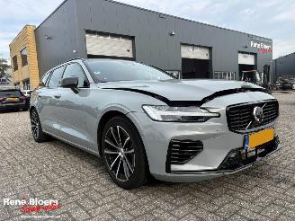 Volvo V-60 2.0 T6 Plug-in-Hybrid AWD Plus Dark picture 2
