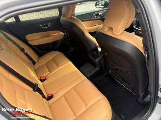 Volvo V-60 2.0 T6 Plug-in-Hybrid AWD Plus Dark picture 15