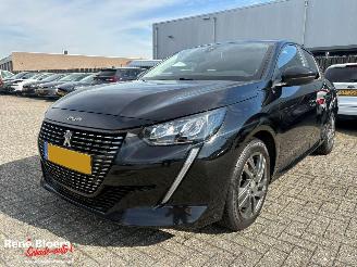 skadebil auto Peugeot 208 1.2 Puretech Active Carplay 5drs 2021/10