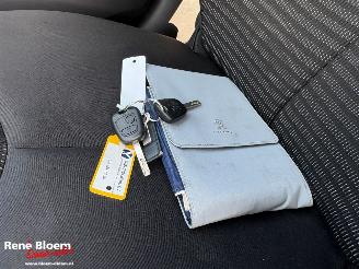 Peugeot 107 1.0 Active 5-drs Airco picture 16