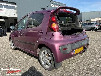 Peugeot 107 1.0 Active 5-drs Airco picture 2