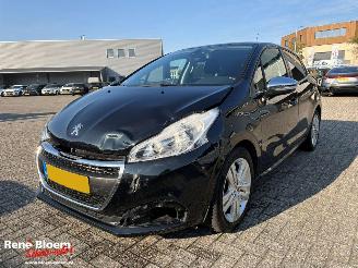 Peugeot 208 1.2 Puret6ech Signature 5drs Airco picture 4