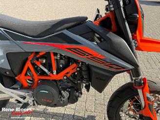 KTM 690 SMC R picture 21