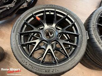 Porsche  GT4 RS nieuwe Machnesium Velgen picture 2
