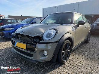 skadebil auto Mini Cooper 1.5 Chili 3-drs 2019/4