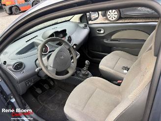 Renault Twingo 1.2-16V Collection Airco picture 12