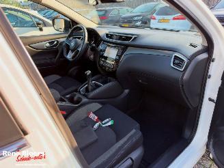 Nissan Qashqai 1.2 N-Connecta picture 10