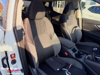 Nissan Qashqai 1.2 N-Connecta picture 12