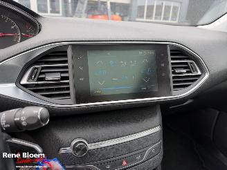 Peugeot 308 1.2 Puretech Executive picture 13