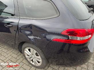 Peugeot 308 1.2 Puretech Executive picture 16