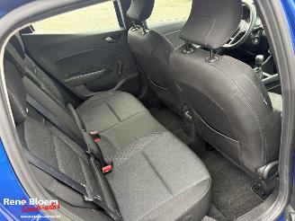 Renault Clio 1.0 TCE Zen Navi 5drs picture 10