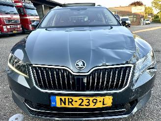 Skoda Superb 1.6 TDI 120pk dsg aut + f1 Style Bus - pano - nap - xenon - rest bpm 1300 - keyless - front + side + line assist - elektr klep picture 114