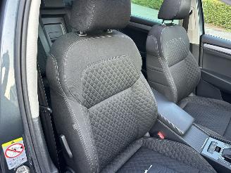 Skoda Superb 1.6 TDI 120pk dsg aut + f1 Style Bus - pano - nap - xenon - rest bpm 1300 - keyless - front + side + line assist - elektr klep picture 64