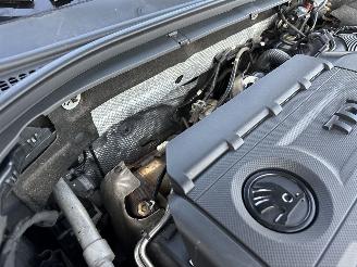 Skoda Superb 1.6 TDI 120pk dsg aut + f1 Style Bus - pano - nap - xenon - rest bpm 1300 - keyless - front + side + line assist - elektr klep picture 100