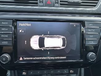 Skoda Superb 1.6 TDI 120pk dsg aut + f1 Style Bus - pano - nap - xenon - rest bpm 1300 - keyless - front + side + line assist - elektr klep picture 35