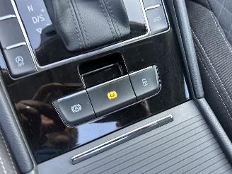 Skoda Superb 1.6 TDI 120pk dsg aut + f1 Style Bus - pano - nap - xenon - rest bpm 1300 - keyless - front + side + line assist - elektr klep picture 44