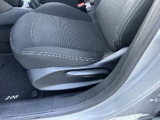 Peugeot 208 1.2 PureTech 82pk BlueLion 5drs - 86dkm nap - navi - cruise - pdc - airco - aux - usb - touchscreen - facelift picture 51