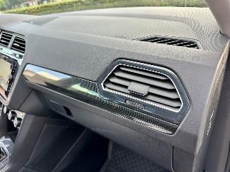 Volkswagen Tiguan 1.4 TSI 150pk aut + f1 R-Line - pano - nap - massage - trekh - front + line assist - dynaudio - virtual picture 43
