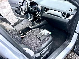 Renault Captur 1.0 TCe Turbo 101pk Intens - nap - navi - camera - pdc v+a - keyless - virtual - front + line assist - sfeerverl picture 18