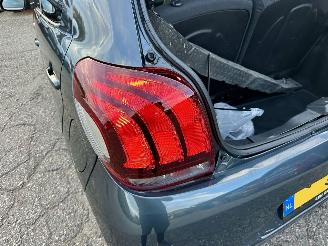 Peugeot 108 1.0 e-VTi 72pk Active 5drs - 96dkm nap - airco - led - elektr pakket - aux - usb - privacy glass - bwjr 2021 picture 78