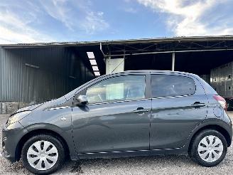 Schadeauto Peugeot 108 1.0 e-VTi 72pk Active 5drs - 96dkm nap - airco - led - elektr pakket - aux - usb - privacy glass - bwjr 2021 2021/2